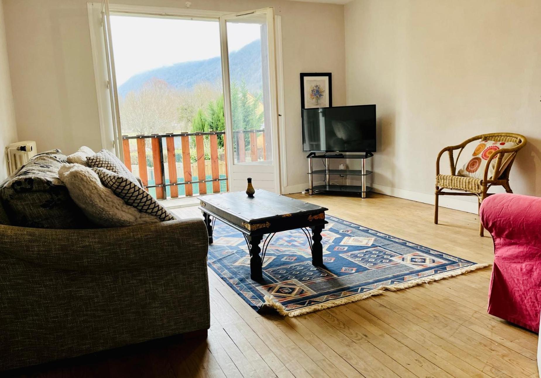 Mountain View 2 Bedroom Apartment Saint Beat Lez Экстерьер фото